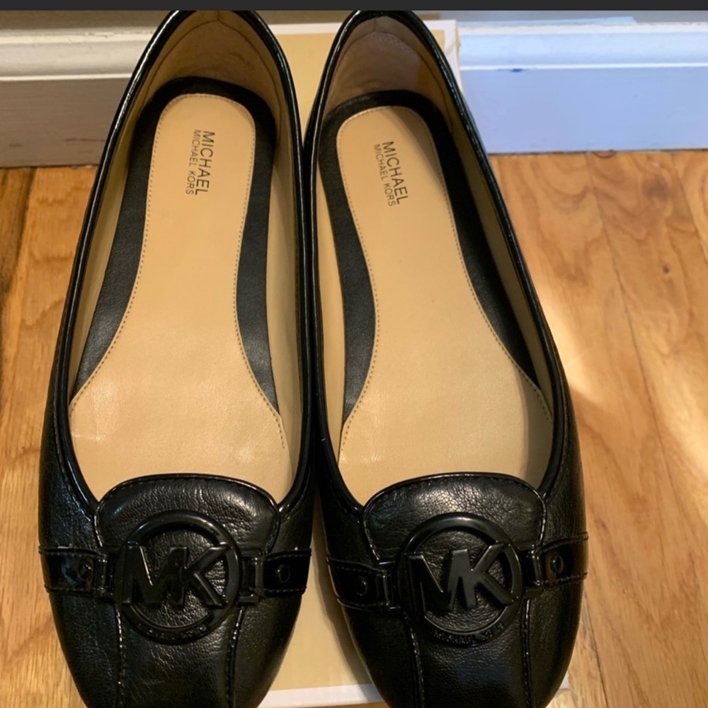 Michael Kors shoes never worn!